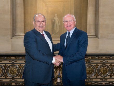 Le 4 septembre 2018, le président du Conseil d’État d’Égypte, M. Ahmed Abd Elaziz Ibrahim Abouelazem, et le vice-président du Conseil d’État de France, M. Bruno Lasserre, se sont rencontrés à Paris, au Palais-Royal, pour prolonger de trois années supplémentaires la convention de coopération signée pour deux ans entre les deux institutions en décembre 2016.